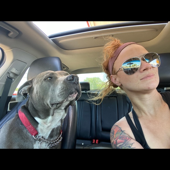 Meet your Posher, Jennifer - Picture 1 of 1